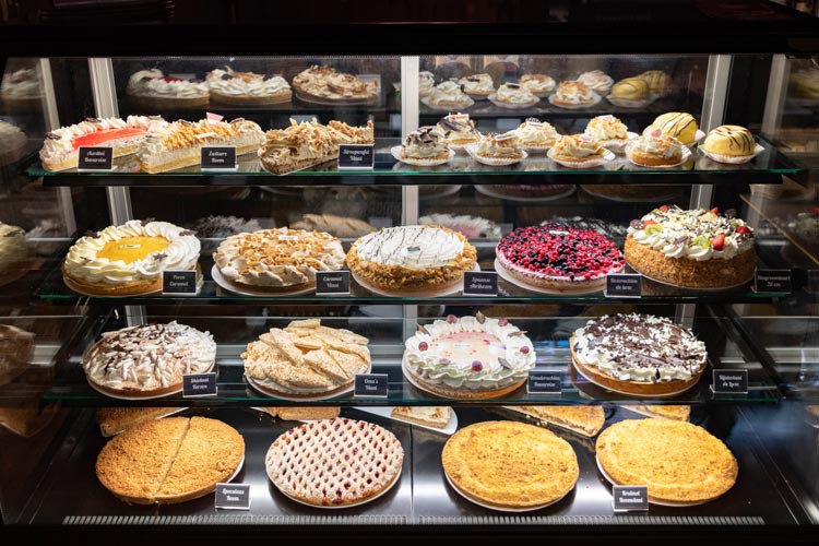 De Kunst van Limburgse Vlaaien: Een Traditie van Supervlaai