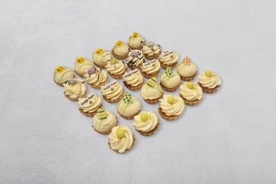 Paas Petit Fours
